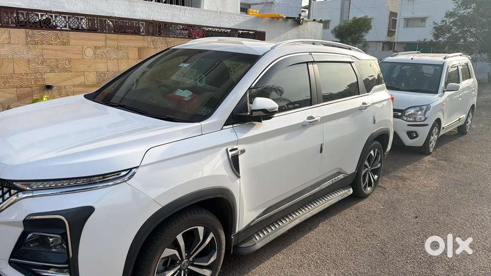 Mg Hector Plus 2023 Km Driven