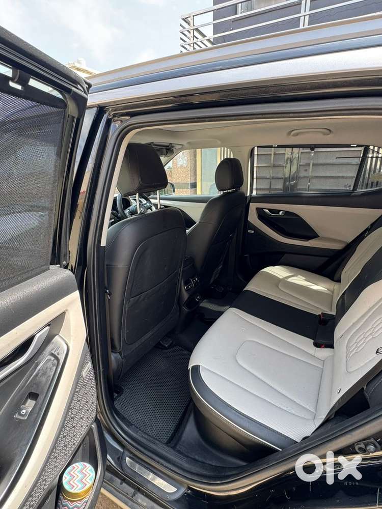 2023 Hyundai Creta Petrol Automatic Black Colour