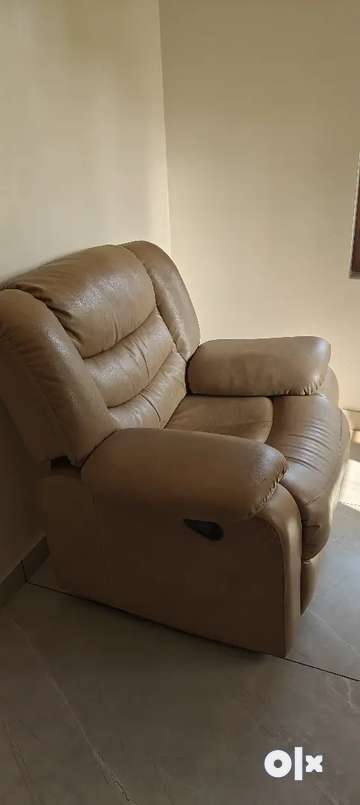 Used recliner 2025 sofa for sale