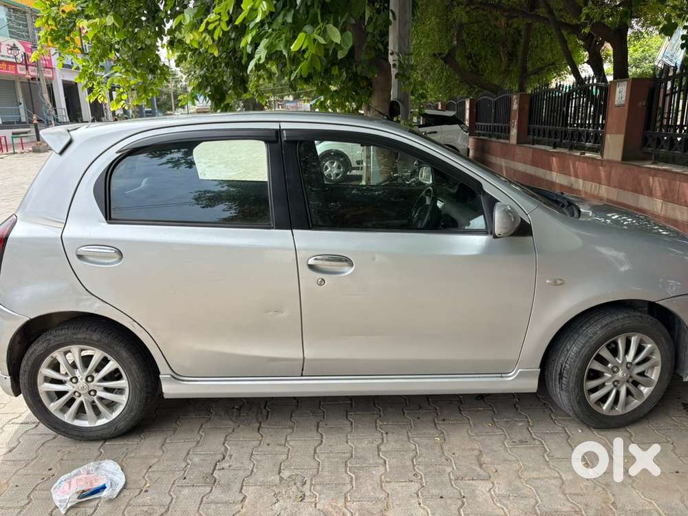 Toyota Etios Liva 2012