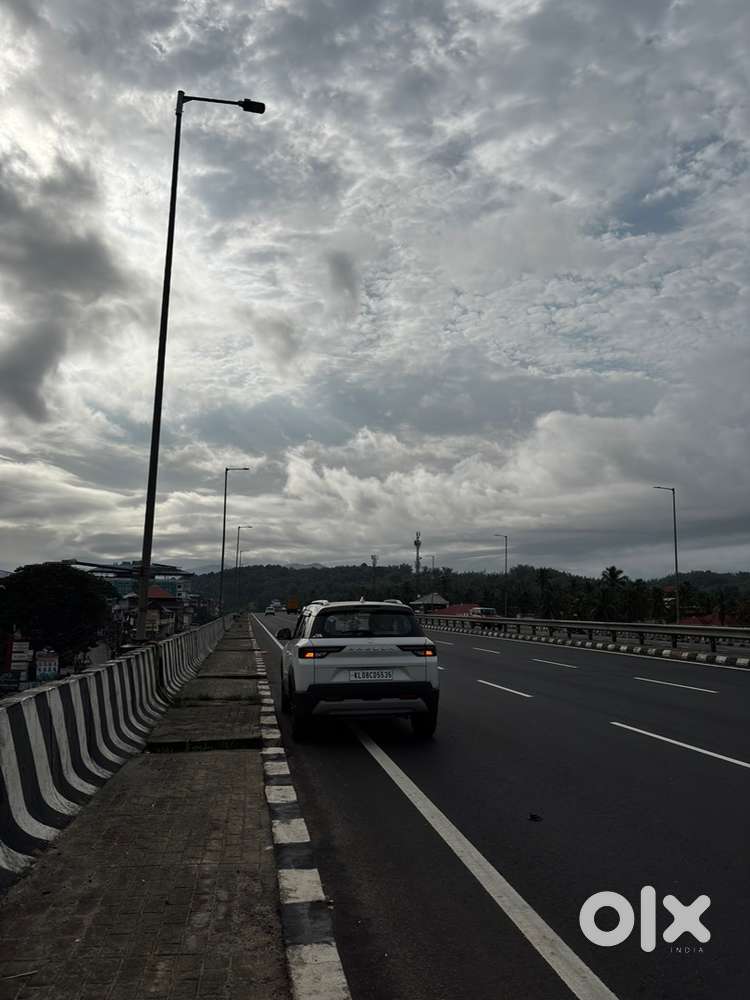 Maruti Suzuki Brezza Cng 14000 Km Driven