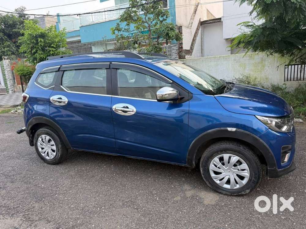 Renault Triber Rxe, 2021, Petrol