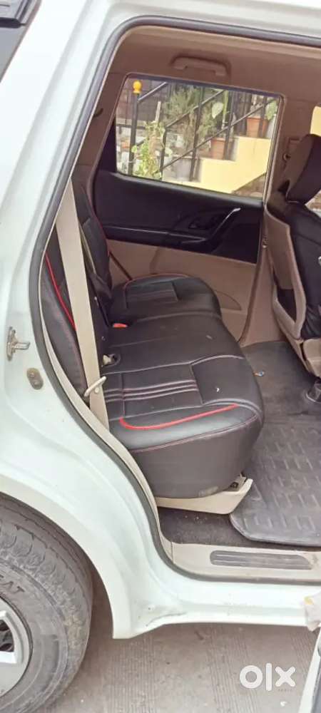 Mahindra Xuv500 2016 Diesel 106000 Km Driven
