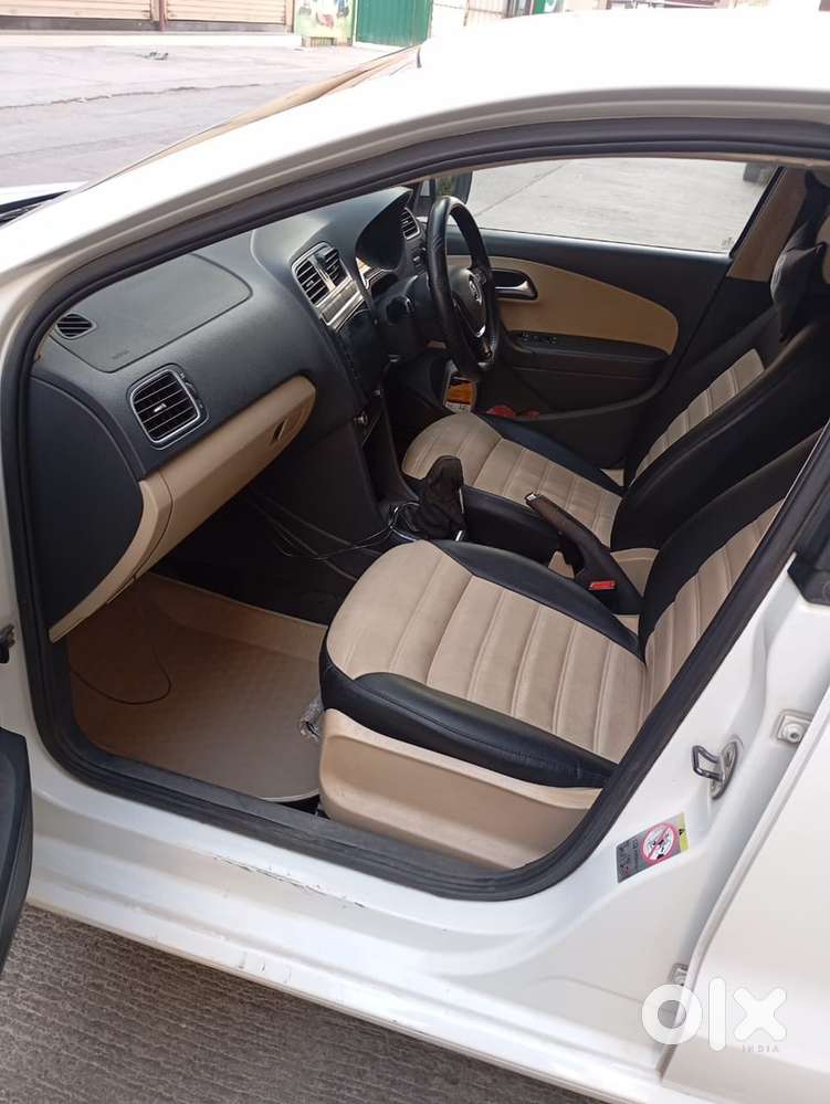 Volkswagen Polo Petrol 2015