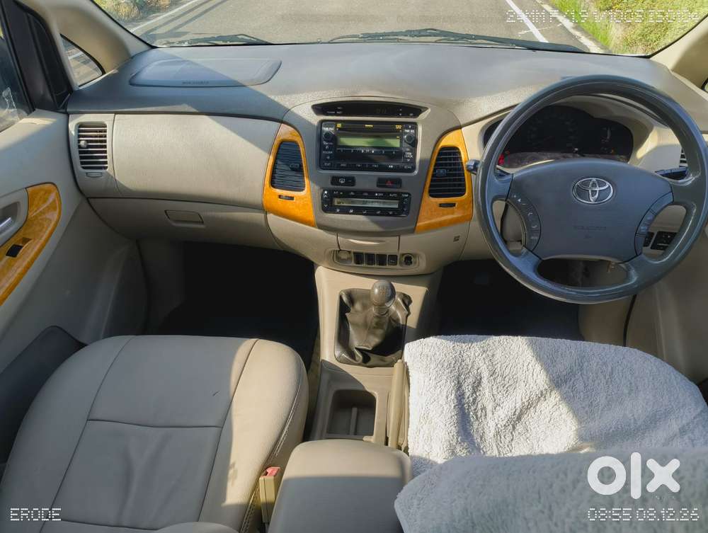 Toyota Innova 2.5 V Diesel 8-seater, 2009, Diesel