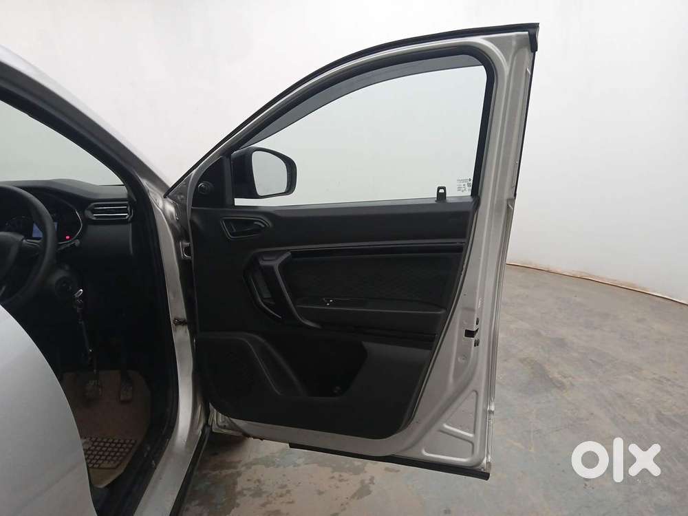 Renault Kiger Rxe, 2021, Petrol