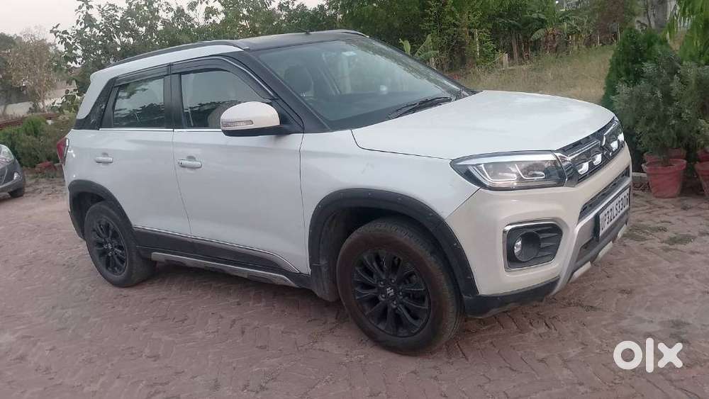 Maruti Suzuki Brezza 1.5 Zxi Smart Hybrid, 2020, Petrol