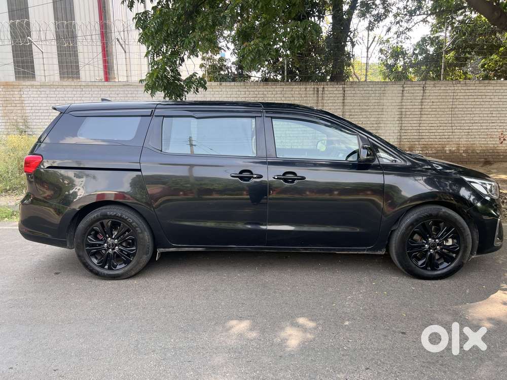 Kia Carnival Premium, 2020, Diesel