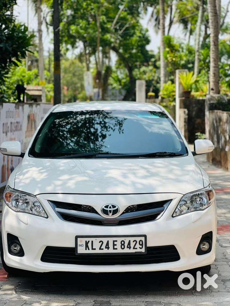 Toyota Corolla Altis 2012 Diesel 162000 Km Driven