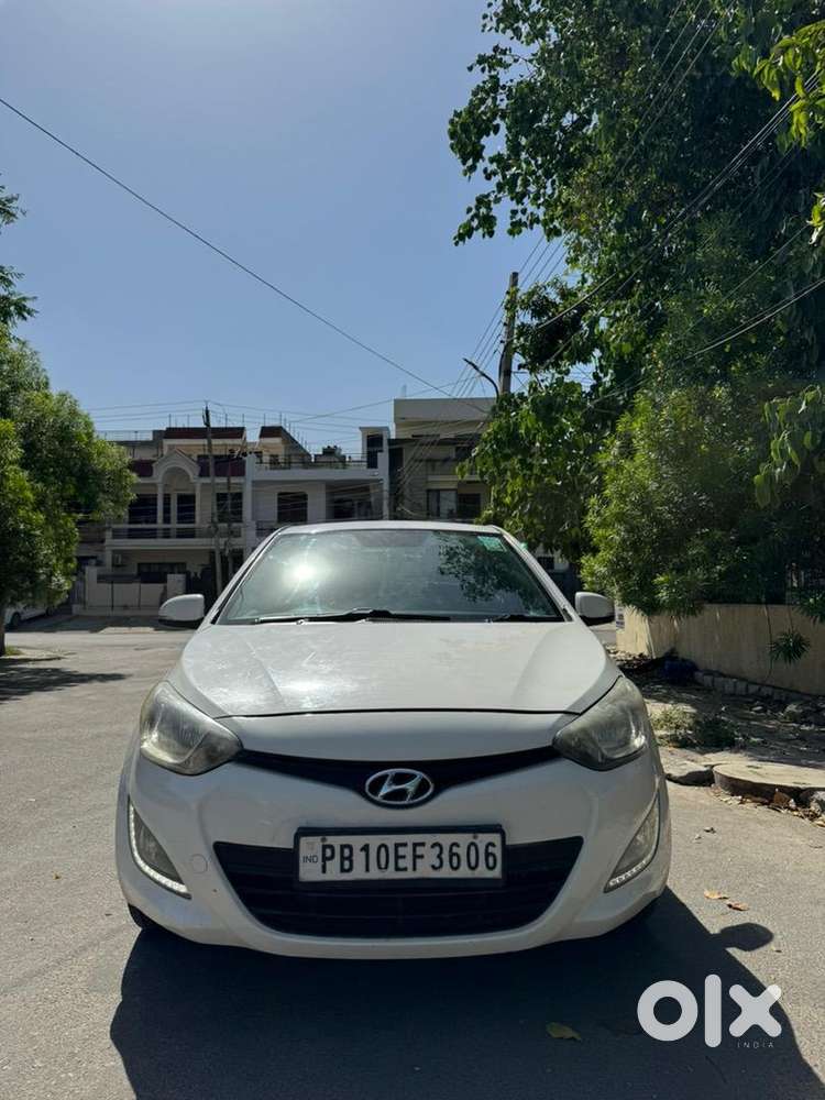 Hyundai I20 2013 Petrol Well Maintained