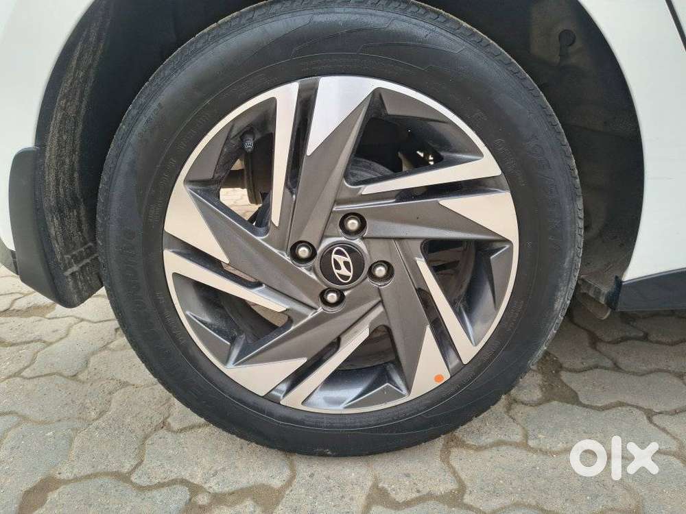 Hyundai I20 Asta (o) 1.2 Ivt, 2022, Petrol