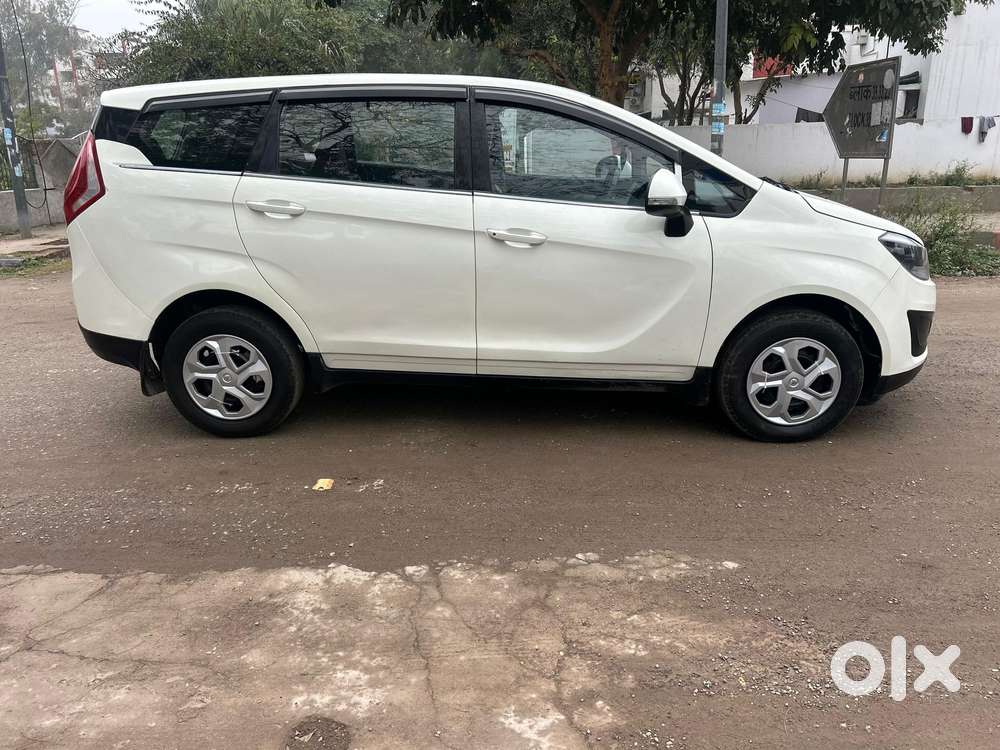 Mahindra Marazzo M2, 2018, Diesel