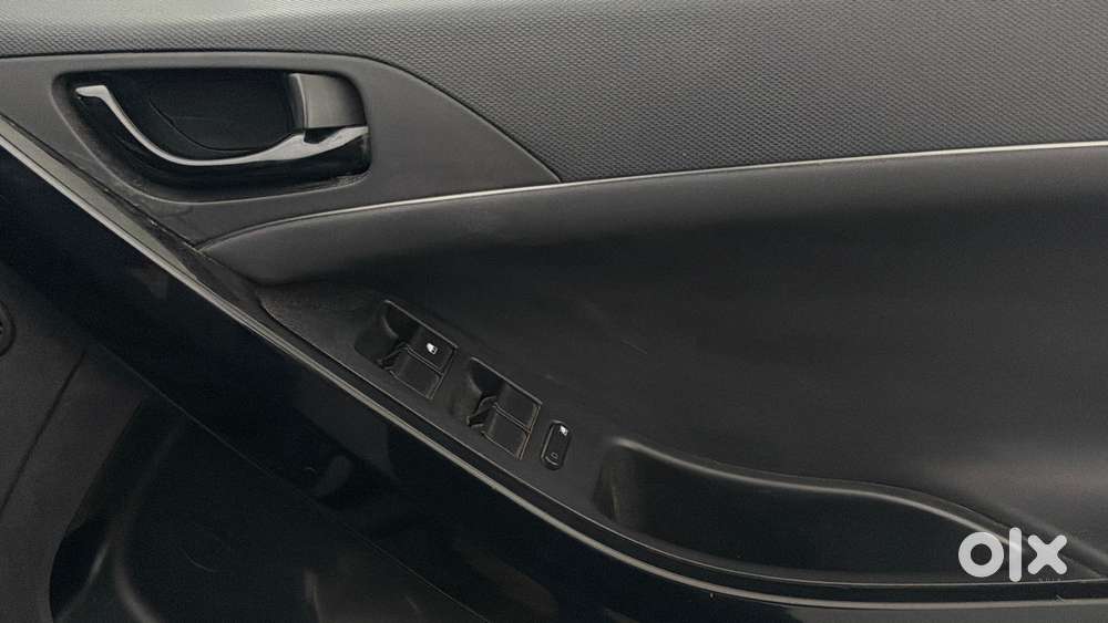 Tata Nexon 1.2 Revotron Xz Plus Premium Dark Edition, 2022, Diesel