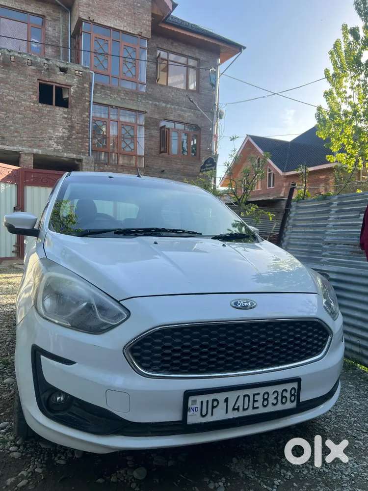 Ford Figo Titanium 2017