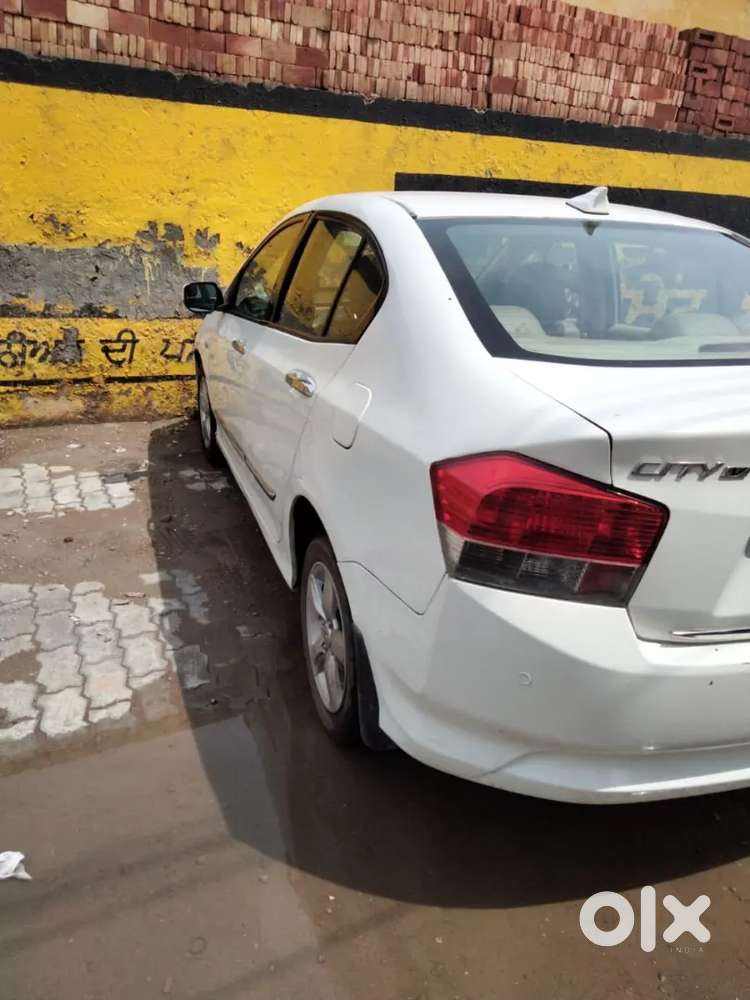 Honda City Petrol Manual 2010 Variant