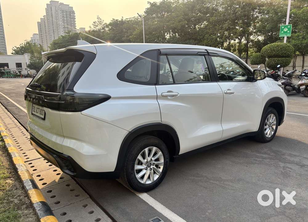 Toyota Innova Hycross 2.0 Gx 8 Str, 2023, Petrol