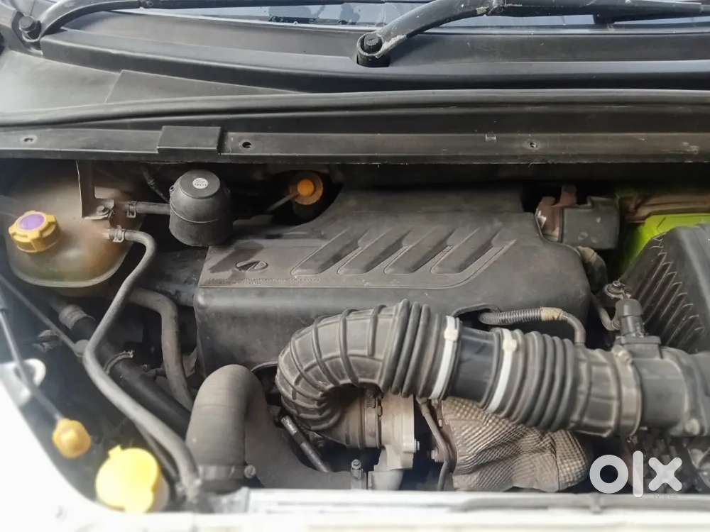 Mahindra Marazzo 2019 Diesel 305000 Km Driven