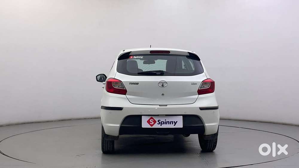 Tata Tiago Xza, 2018, Petrol