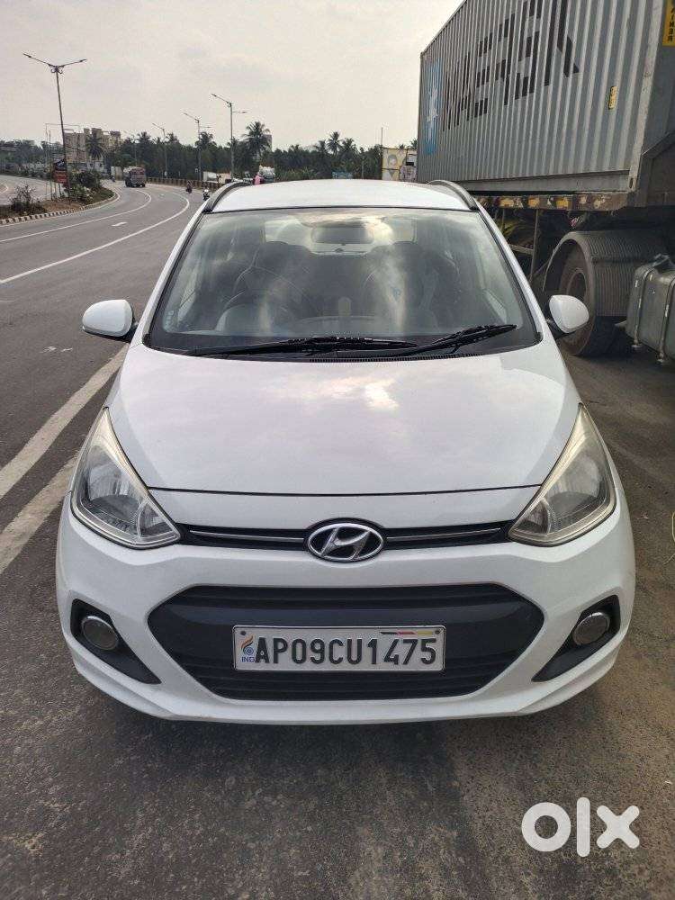 Hyundai Grand I10 2013-2016 Sportz, 2013, Petrol