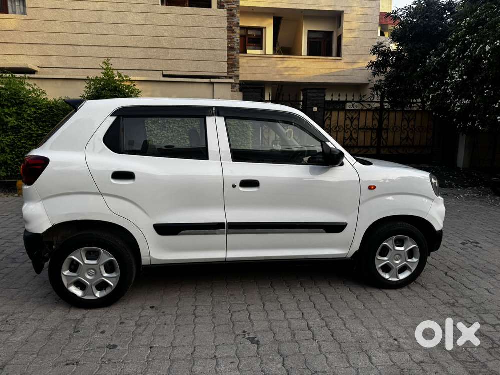Maruti Suzuki S-presso Vxi Opt, 2022, Petrol