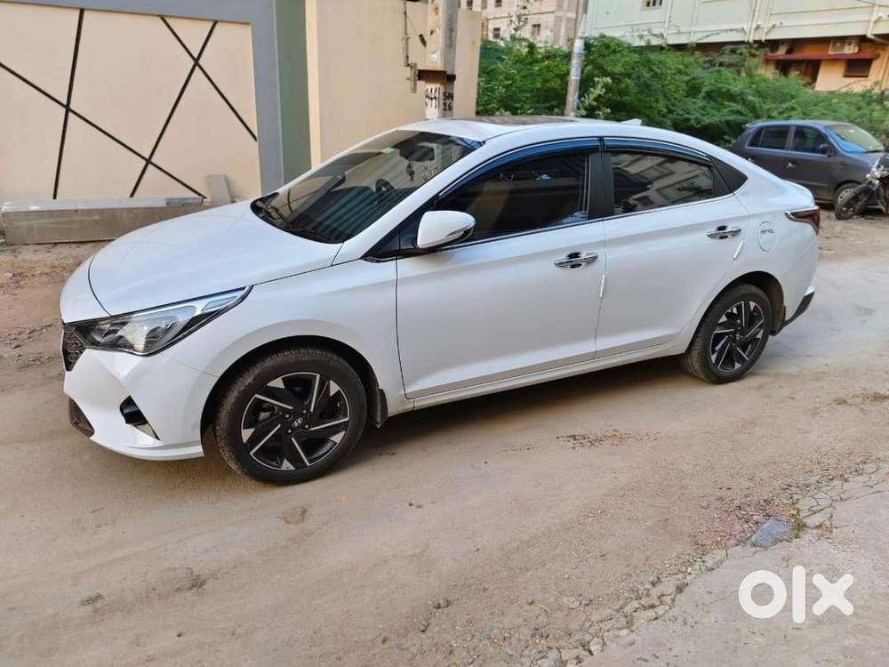 Hyundai Verna 2022 Petrol 27000 Km Driven Under Warranty Till 2027