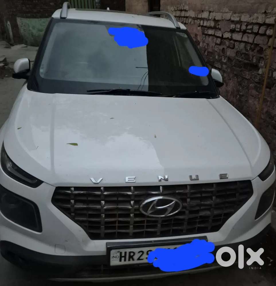 Hyundai Venue Diesel Top Model Excellent Condition