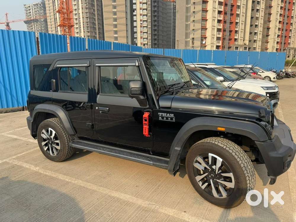 Mahindra Thar Roxx 2025 Petrol 1350 Km Driven