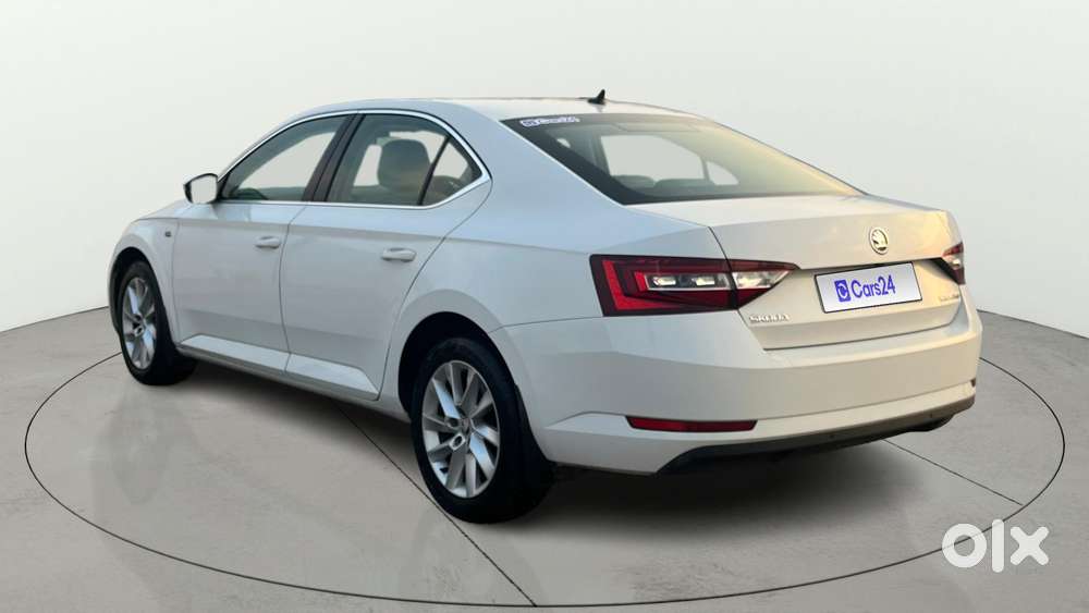 Skoda Superb Lk 1.8 Tsi At, 2016, Petrol