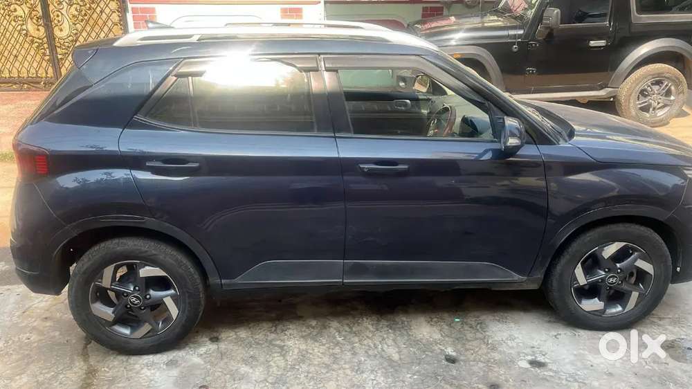 Hyundai Venue 2021 Diesel 88273 Km Driven