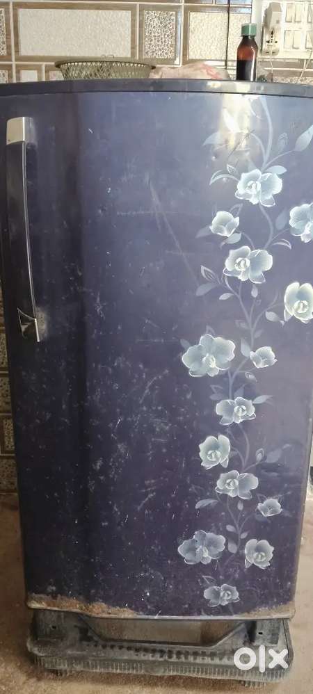 Godrej fridge 6 Sal Purana