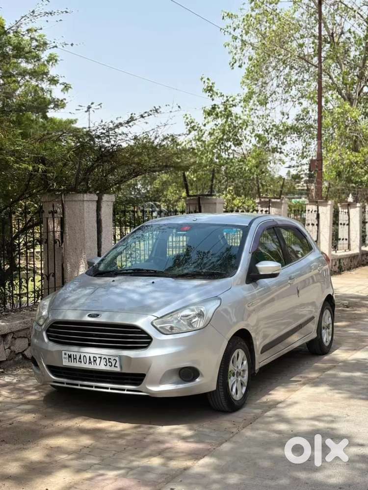 Ford Figo Titanium, 2016, Petrol