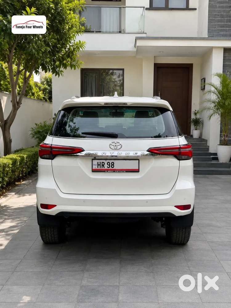Toyota Fortuner 4x2 At 2.7 Petrol, 2024, Petrol
