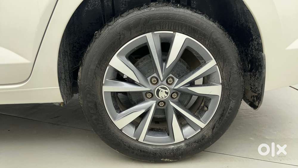 Skoda Slavia Style 1.5l Tsi Dsg, 2022, Petrol