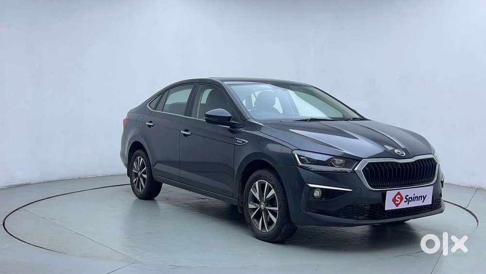 Skoda Slavia Style 1.0l Tsi At, 2023, Petrol