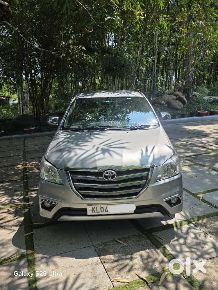2015 Innova Orginal Kerala Reg