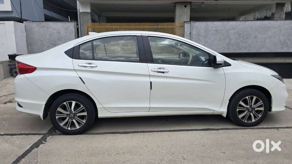 Honda City 1.5 V 5th Gen I-vtec Mt, 2018, Petrol