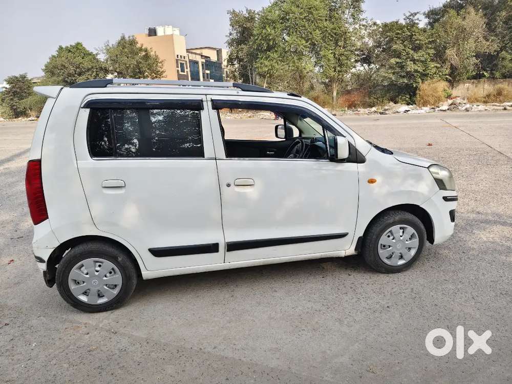 Wagonr Lxi Cng& Petrol