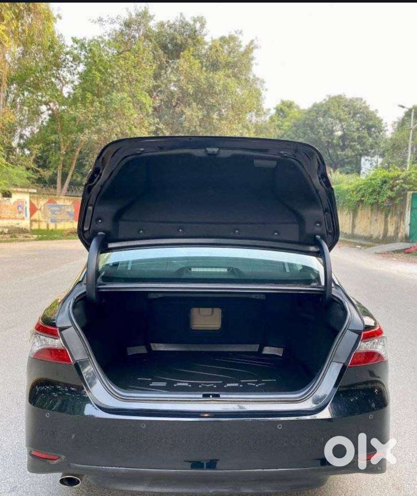 Toyota Camry Hybrid, 2022, Petrol