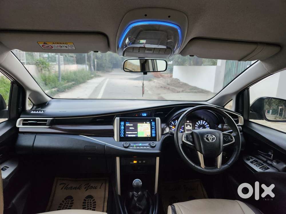 Toyota Innova Crysta 2.4 Vx Mt, 2020