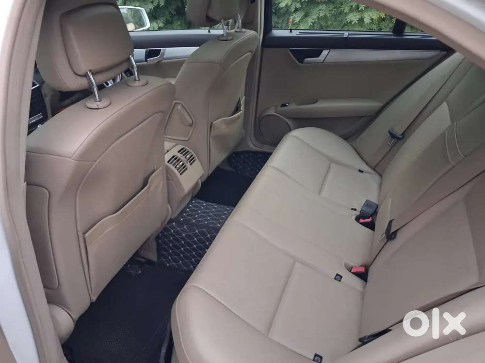 Mercedes-benz C Class 2013 Petrol 25111 Km Driven