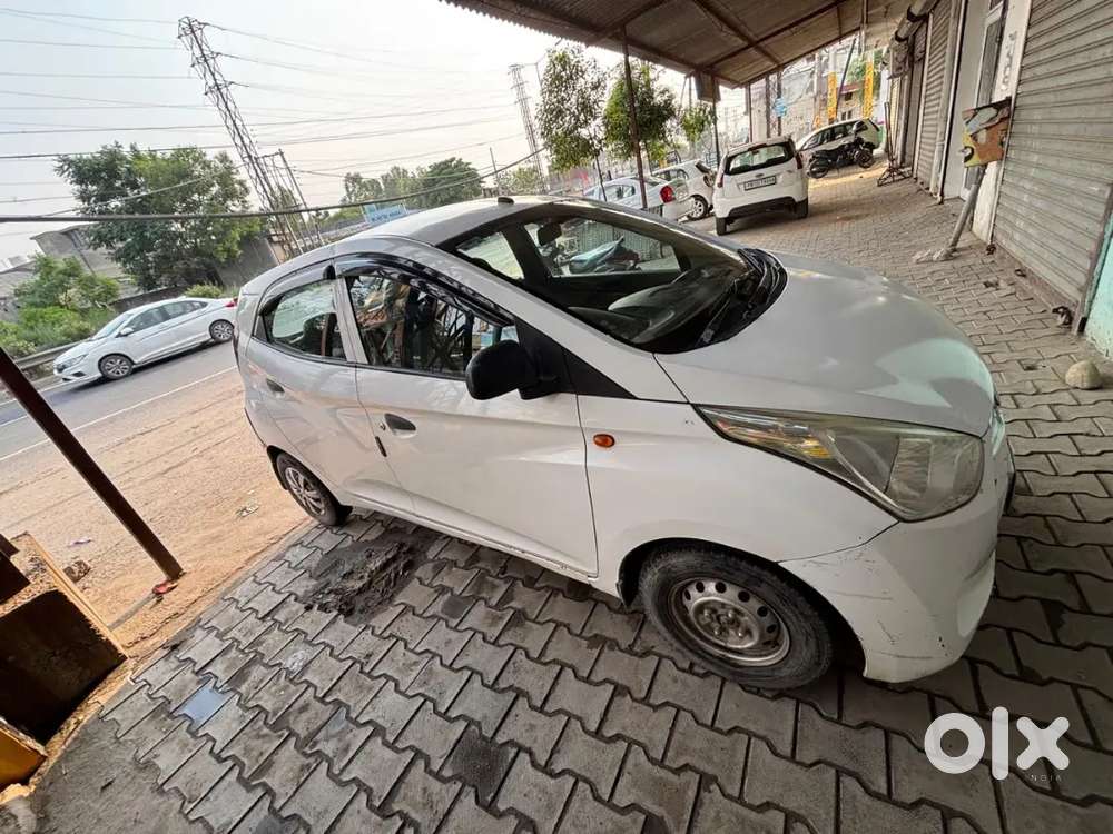Hyundai Eon Magna 2015 Petrol