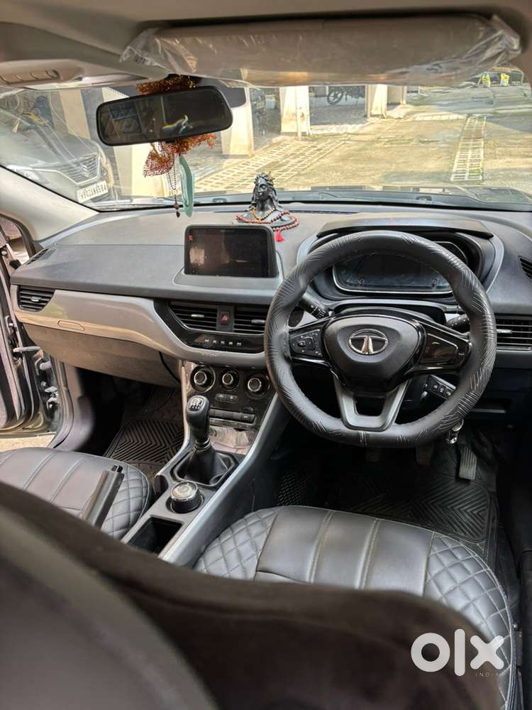 Tata Nexon 2022 November Purchase Petrol With Sun Roof Well Maintained