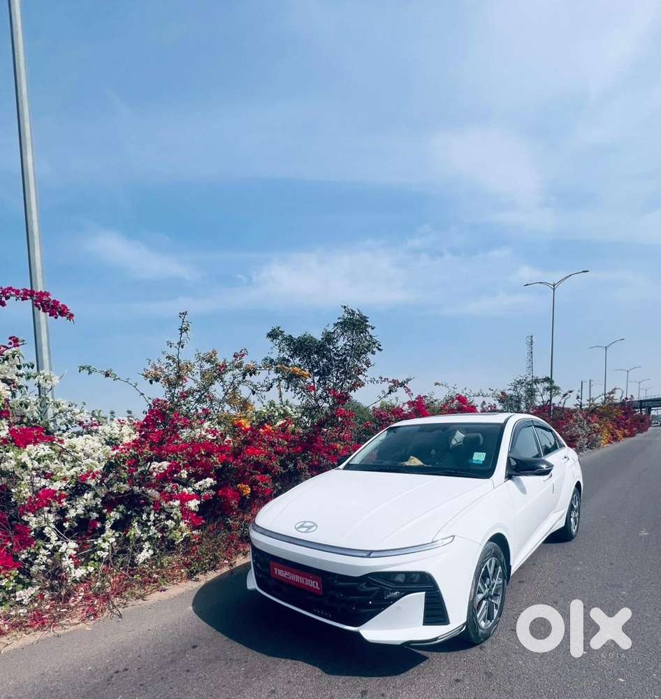 Hyundai New Verna 2025 Petrol 7800 Km Driven