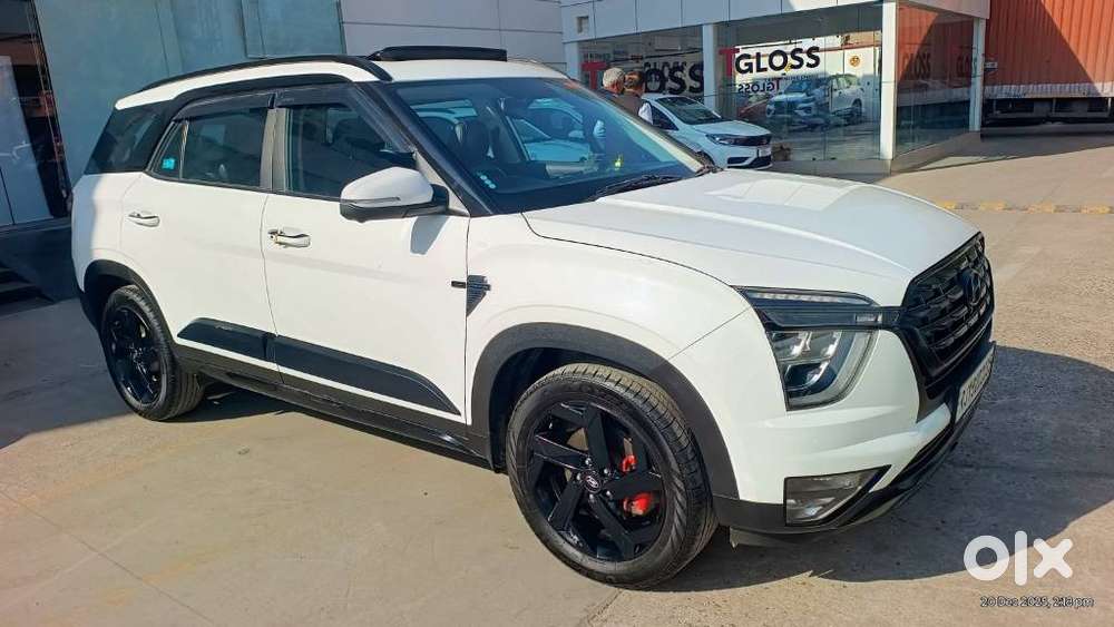 Hyundai Alcazar Platinum, 2024, Petrol