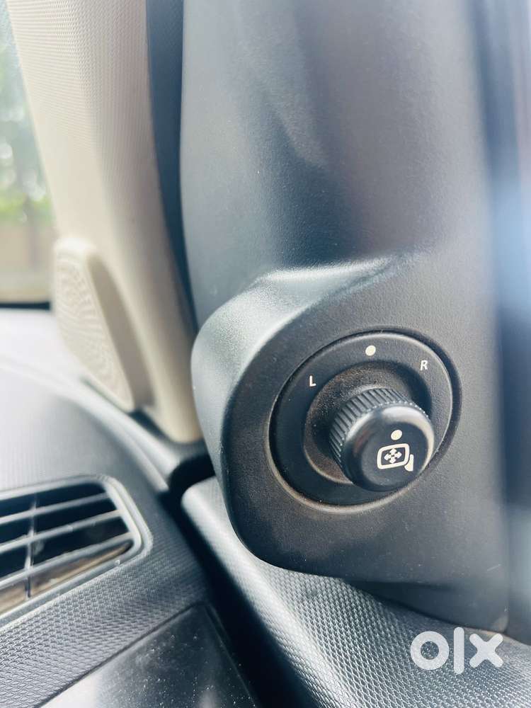 Tata Tiago 1.2 Revotron Xz (o), 2017, Petrol