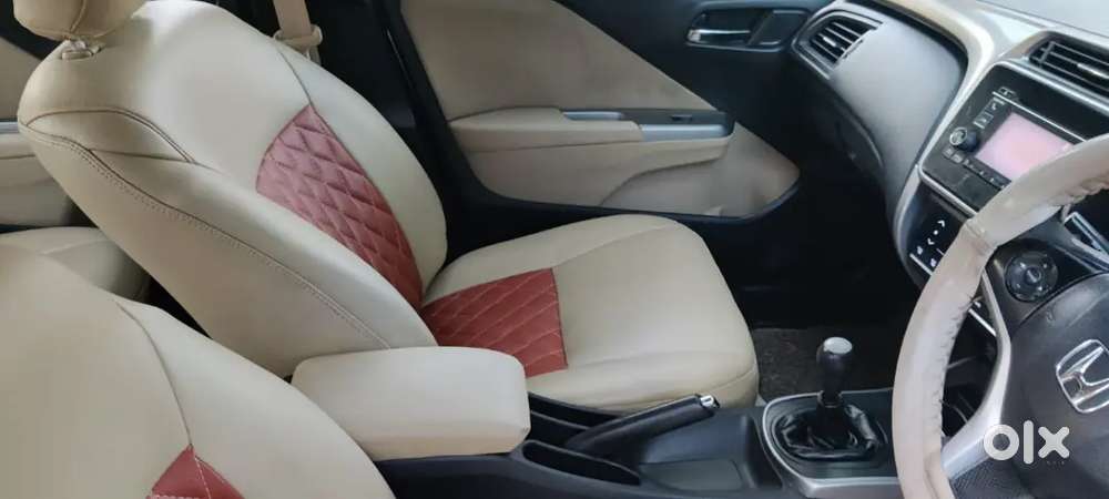 Honda City 1.5 V 2015