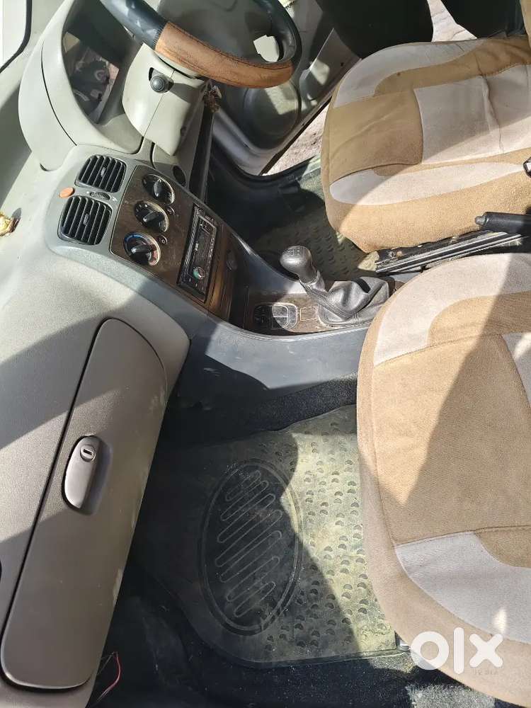 Tata Indica Vista 2012