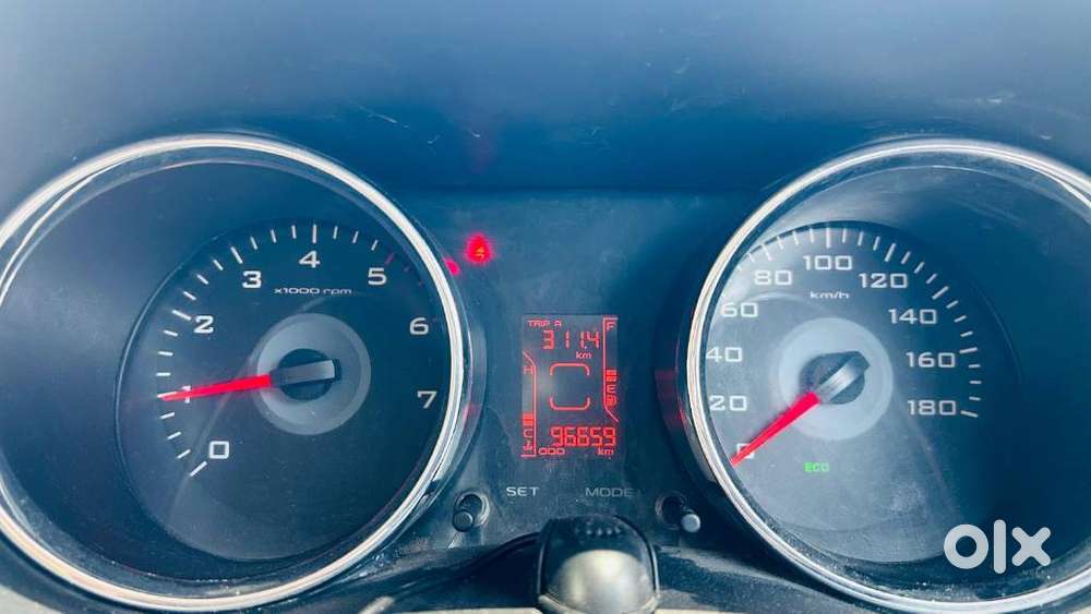 Mahindra Tuv 300, 2017, Diesel
