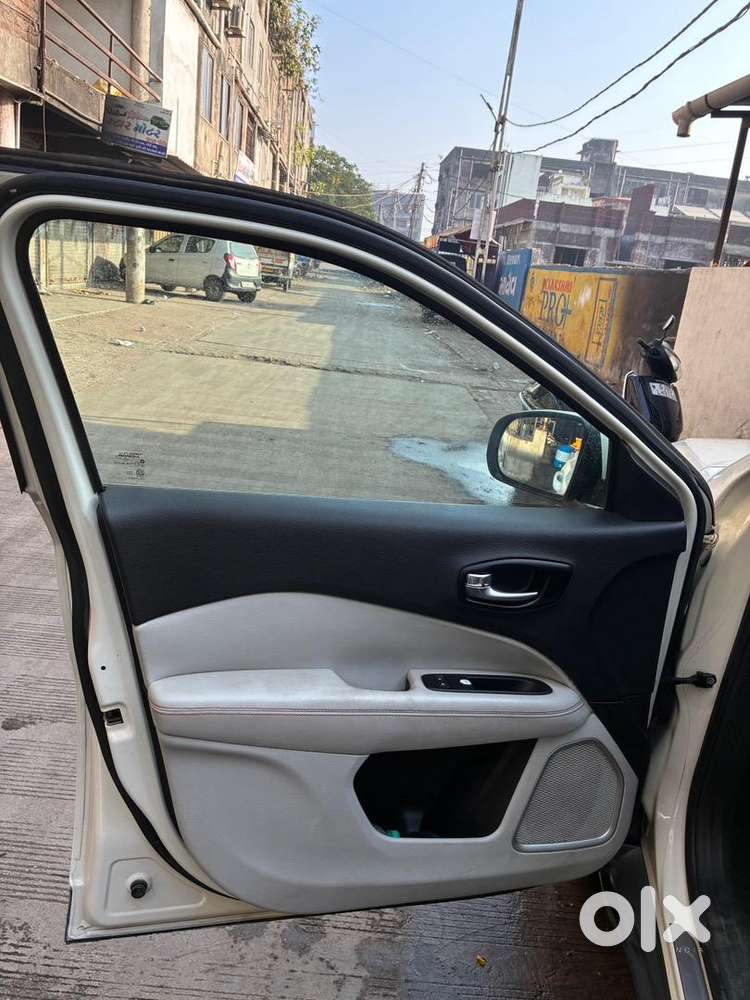 Jeep Compass 2017 Petrol Well Maintained