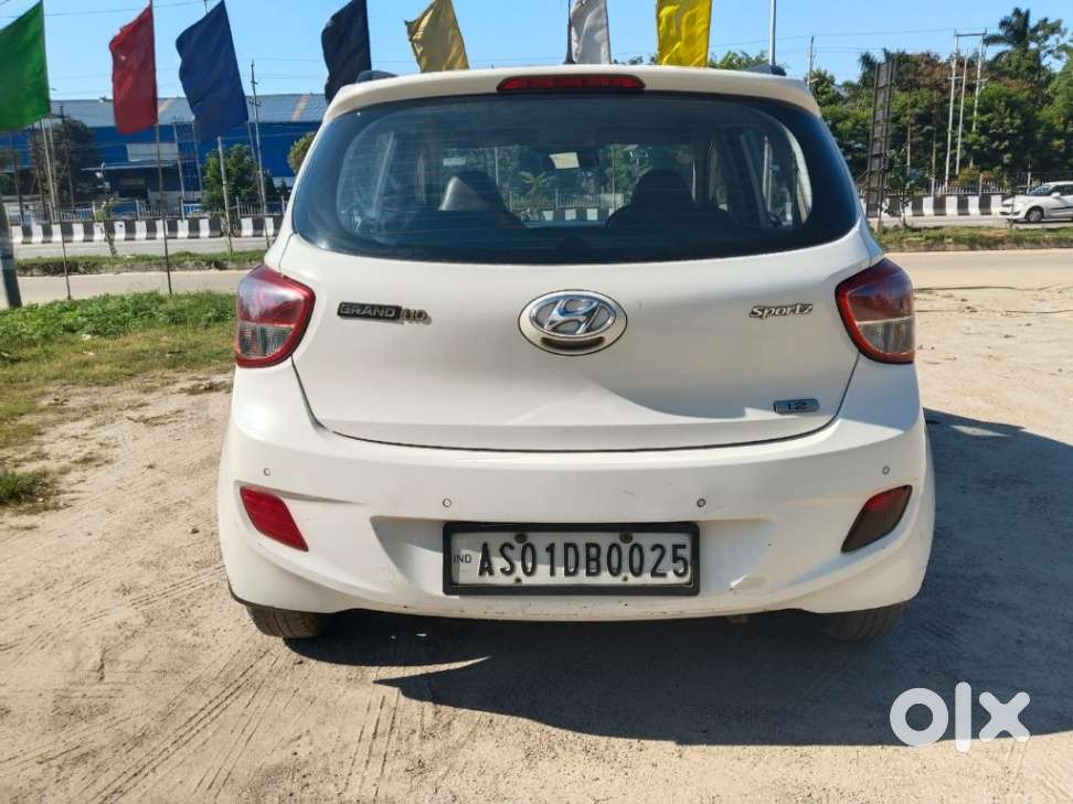 Hyundai Grand I10 Sportz, 2016, Petrol